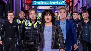 Der Cast der neuen "Großstadtrevier"-Staffel um Serien-Urgestein Maria Ketikidou alias Hariklia ...
