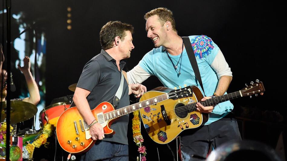 Michael J. Fox stand bereits 2016 mit Chris Martin bei einem Coldplay-Konzert auf der Bühne.