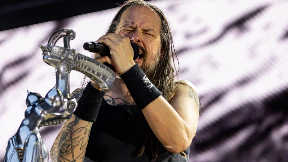 Jonathan Davis