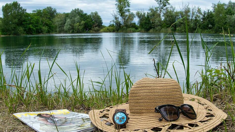 Entspannung und Abkühlung am Badesee.