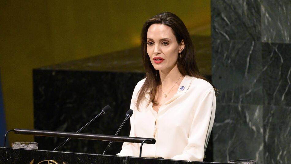 Angelina Jolie