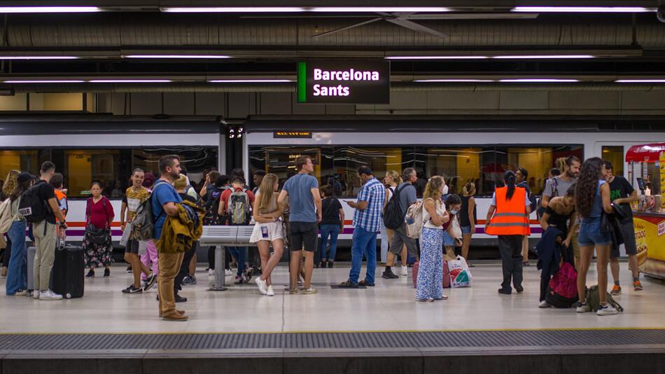 Nach Störung des Zugverkehrs in Ostspanien