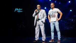 Musikstar Quincy Jones (l.) und Festivalleiter Mathieu Jaton im Juli 2015 auf der Bühne des ...