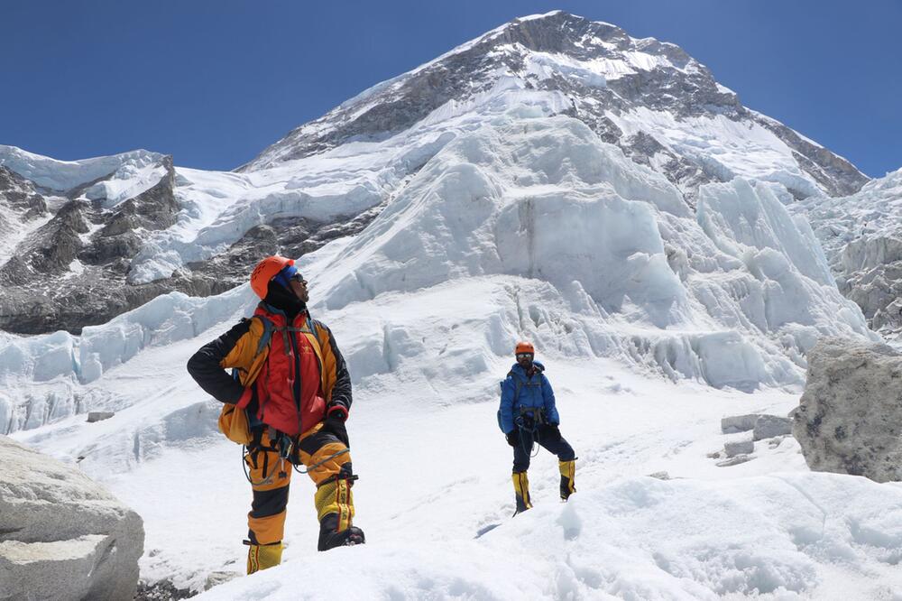 Wie hoch ist Mount Everest wirklich?