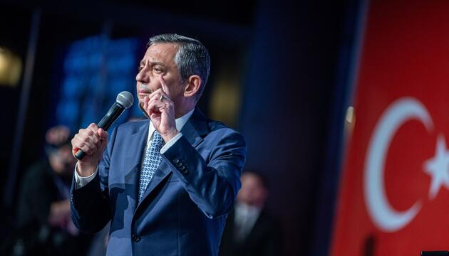 Özgür Özel