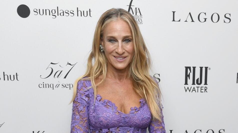 Sarah Jessica Parker steht für das "SATC"-Spin-off "And Just Like That..." wieder als Carrie ...