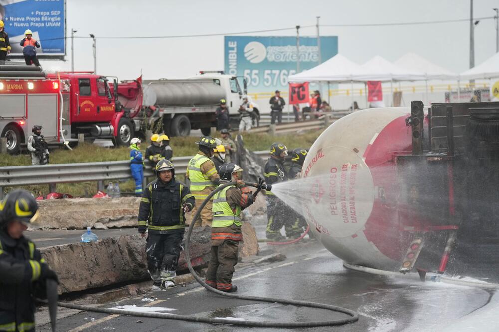 Explosion von Tankwagen in Mexiko