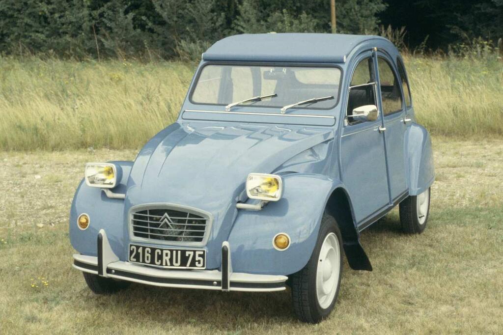 70 Jahre Citroen 2cv Anhanger Der Ikone Feiern Runden Geburtstag Gmx At