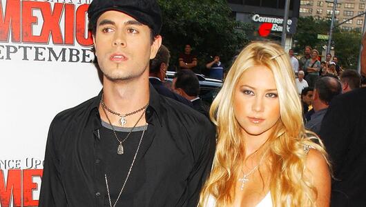 Enrique Iglesias und Anna Kournikova präsentieren ihre vier Kinder.