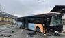 Der Bus wurde bei dem Crash schwerst beschädigt