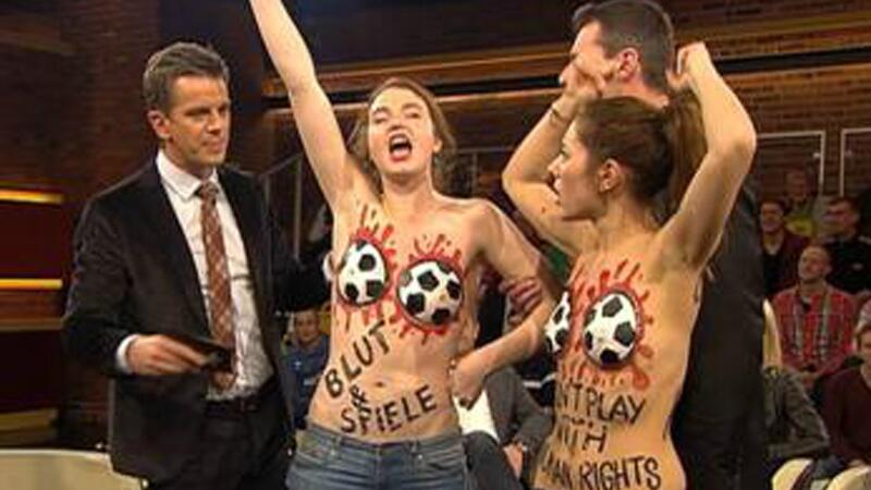 Femen stürmen Markus Lanz-Show