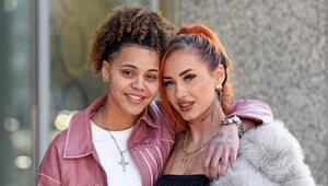 Erstmals nimmt ein queeres Paar an "Temptation Island VIP" teil: Carina Nagel und Chika Ojiudo ...