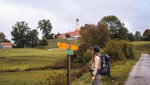 Blick auf Kloster Reutberg im Tölzer Land