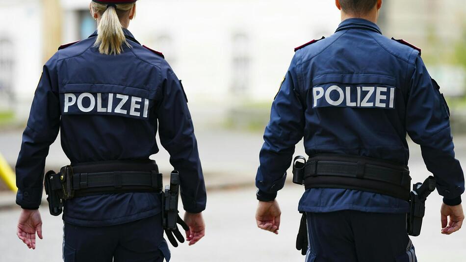 Die Polizei nahm einen 38-Jährigen im Ausnahmezustand fest. Ein 44-Jähriger war vor ihm geflüchtet u