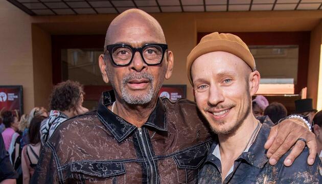 Pierre Sanoussi-Bliss und Dennis Ortmann sind seit März offiziell ein Paar.