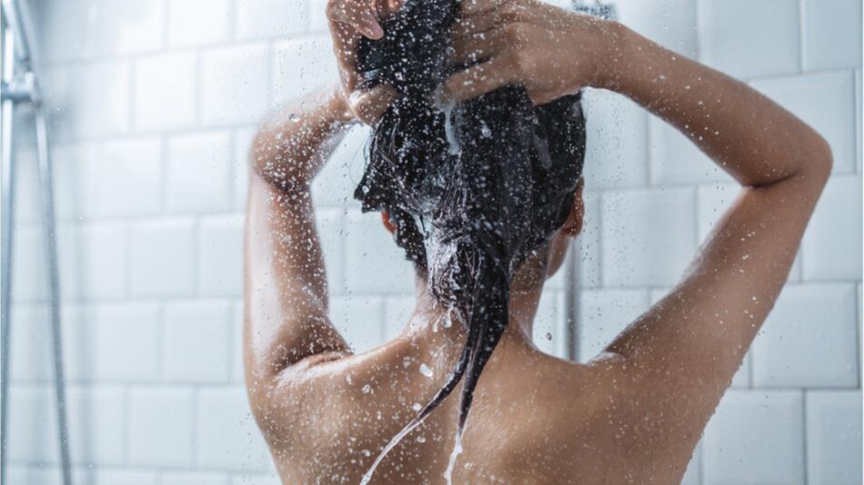 Das sind die größten Fehler, die man beim Duschen machen kann.