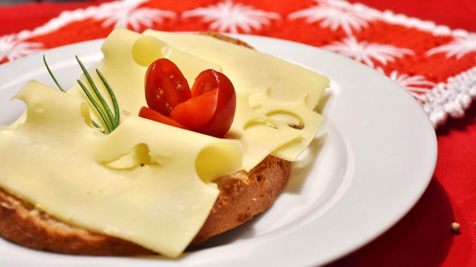 Jeden Tag Käse essen: Das sind die Folgen