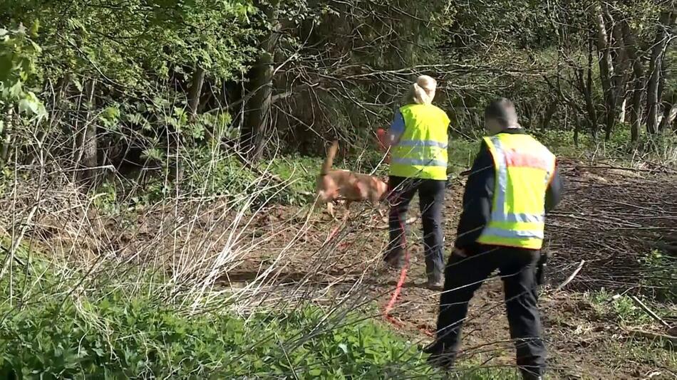 Dreifachmord im Westerwald: Polizei sucht wieder nach Verdächtigem