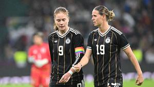 Klara Bühl (r) und Sjoeke Nüsken