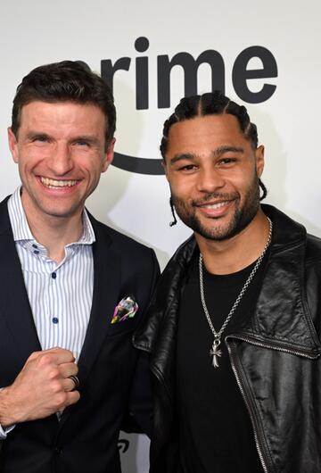 Serge Gnabry und Thomas Müller