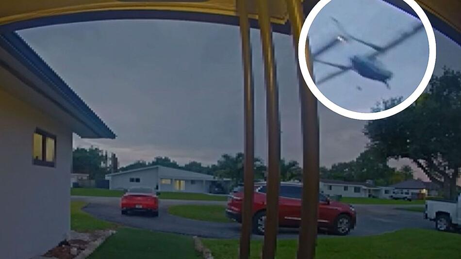 Flugzeug kracht in Baum – Familie überlebt heftigen Absturz in Florida