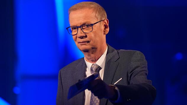 Günther Jauch holt Alexander Zverev live ins "Wer wird Millionär?"-Quizstudio.