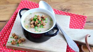 Grießsuppe mit Croûtons