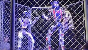 Kampf der Maschinen: Humanoide Roboter liefern sich Kickbox-Duell in Tokio