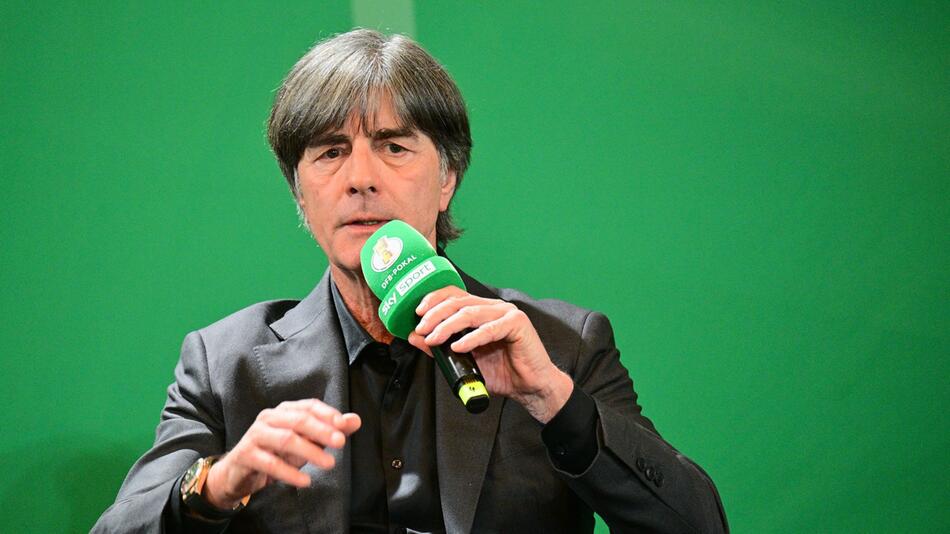 DFB-Pokal Handover