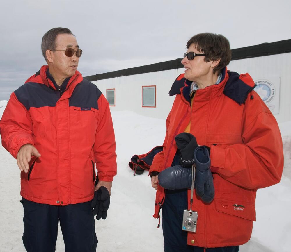 Angela Kane mit Generalsekretär Ban Ki-moon in der Antarktis.