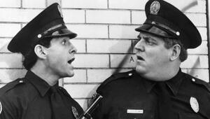 Peter Van Norden (r.) in einer Szene aus "Police Academy 2" mit Kollege Steve Guttenberg.