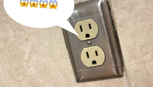Steckdosen in den USA wirken wie erstaunte Gesichter