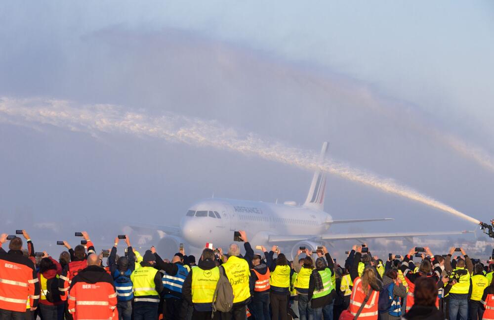 Letztes Flugzeug startet von Tegel nach Paris