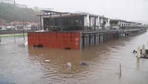 Heftige Regenfälle setzen Teile Portugals unter Wasser 