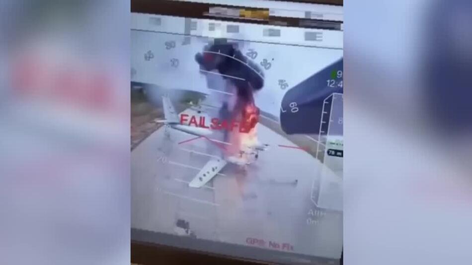 Vor Gesprächen in Istanbul: Ukraine greift russische Bomber mit versteckten Drohnen an