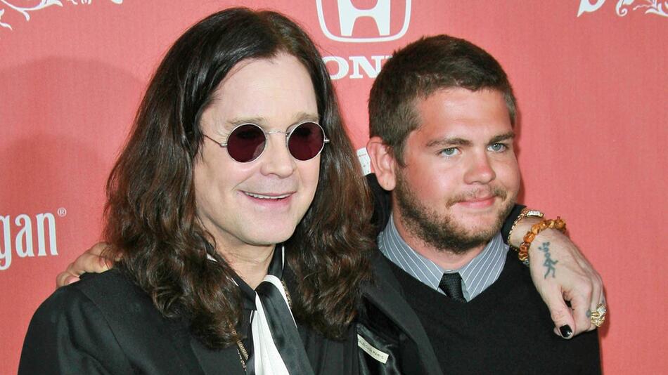am-geburtstag-seines-vaters-jack-osbourne-wird-im-dschungel-emotional