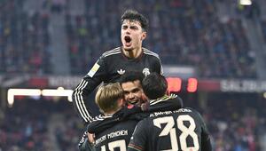 V.l.n.r.: Lennart Karl, Luis Diaz, Aleks Pavlovic (oben) und Felipe Chavez beim Torjubel.