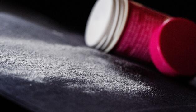 Dose mit Trockenshampoo