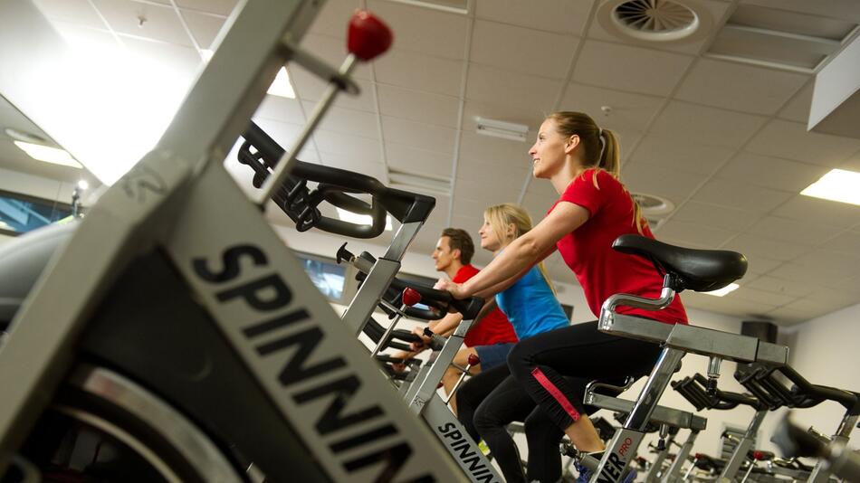 Spinning im Fitnessstudio