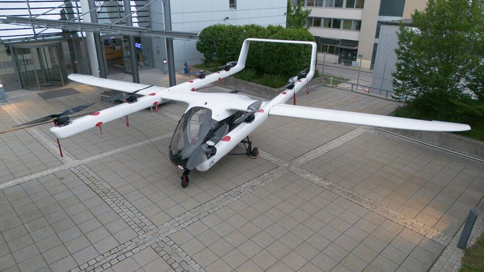 Prototyp Flugtaxi für Patiententransport