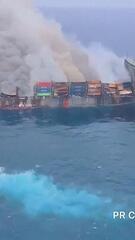 Containerschiff in Flammen: Drohende Umweltkatastrophe vor Indiens Küste