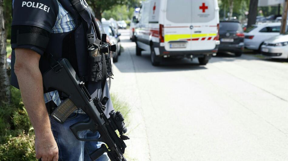Großeinsatz an Schule in Graz