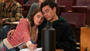 Hannah (Ella Bright) und Garrett (Belmont Cameli) bleiben auch in der zweiten Staffel Teil der ...