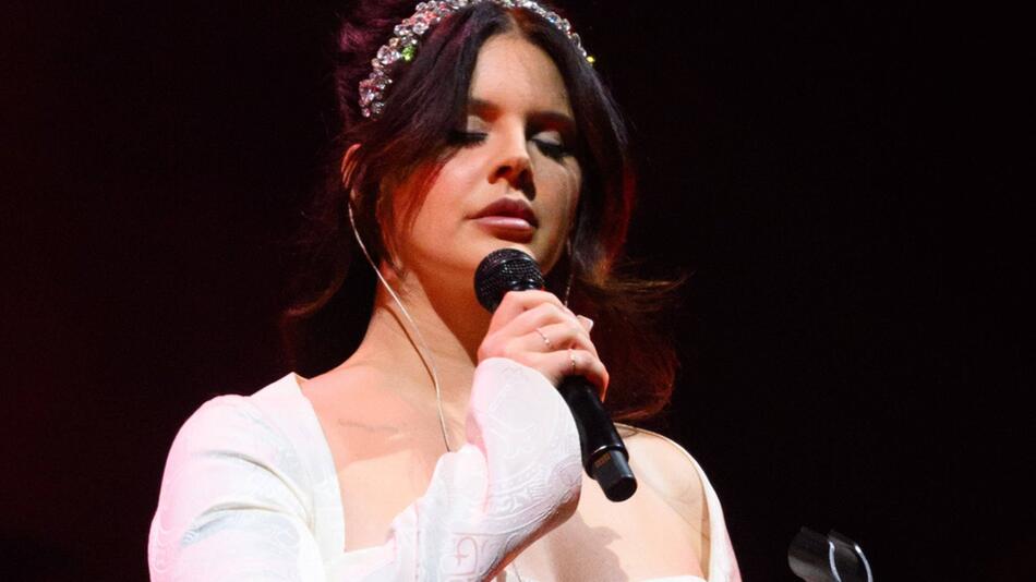 Lana Del Rey will offenbar heiraten.