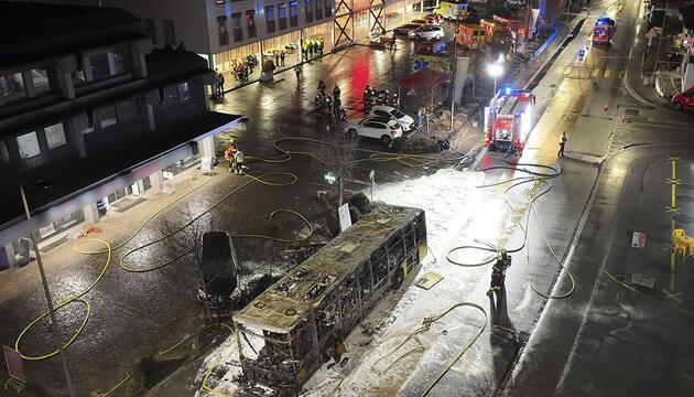 Linienbus ausgebrannt - Tote und Verletzte in der Schweiz