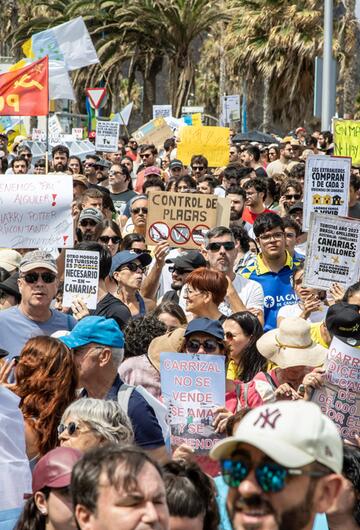 Proteste auf den Canaren gegen Massentourismus