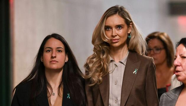 Kaja Sokola, ein mutmaßliches Opfer von Harvey Weinstein, auf dem Weg zum Gericht in Manhattan ...