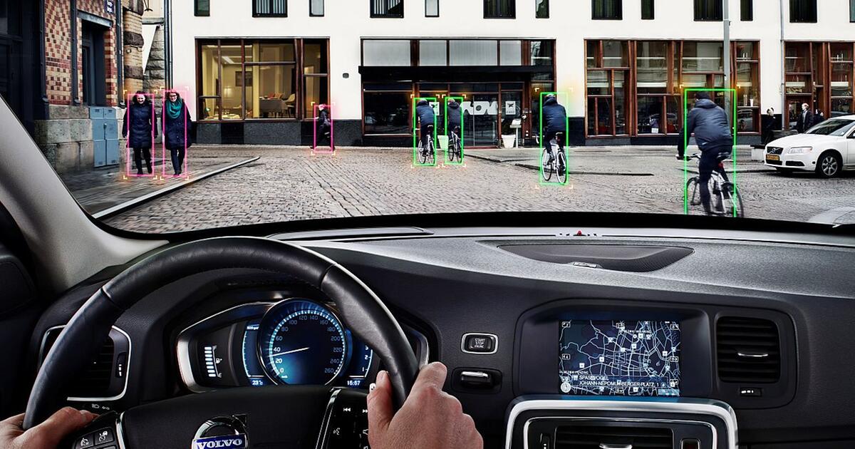 Wenn der Fahrer zögert: Wie moderne Assistenzsysteme helfen können | GMX.AT