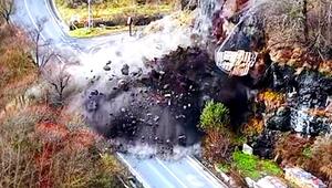 Gefahr gebannt: Ingenieure sprengen 250-Tonnen-Felsen