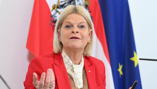 Verteidigungsministerin Klaudia Tanner